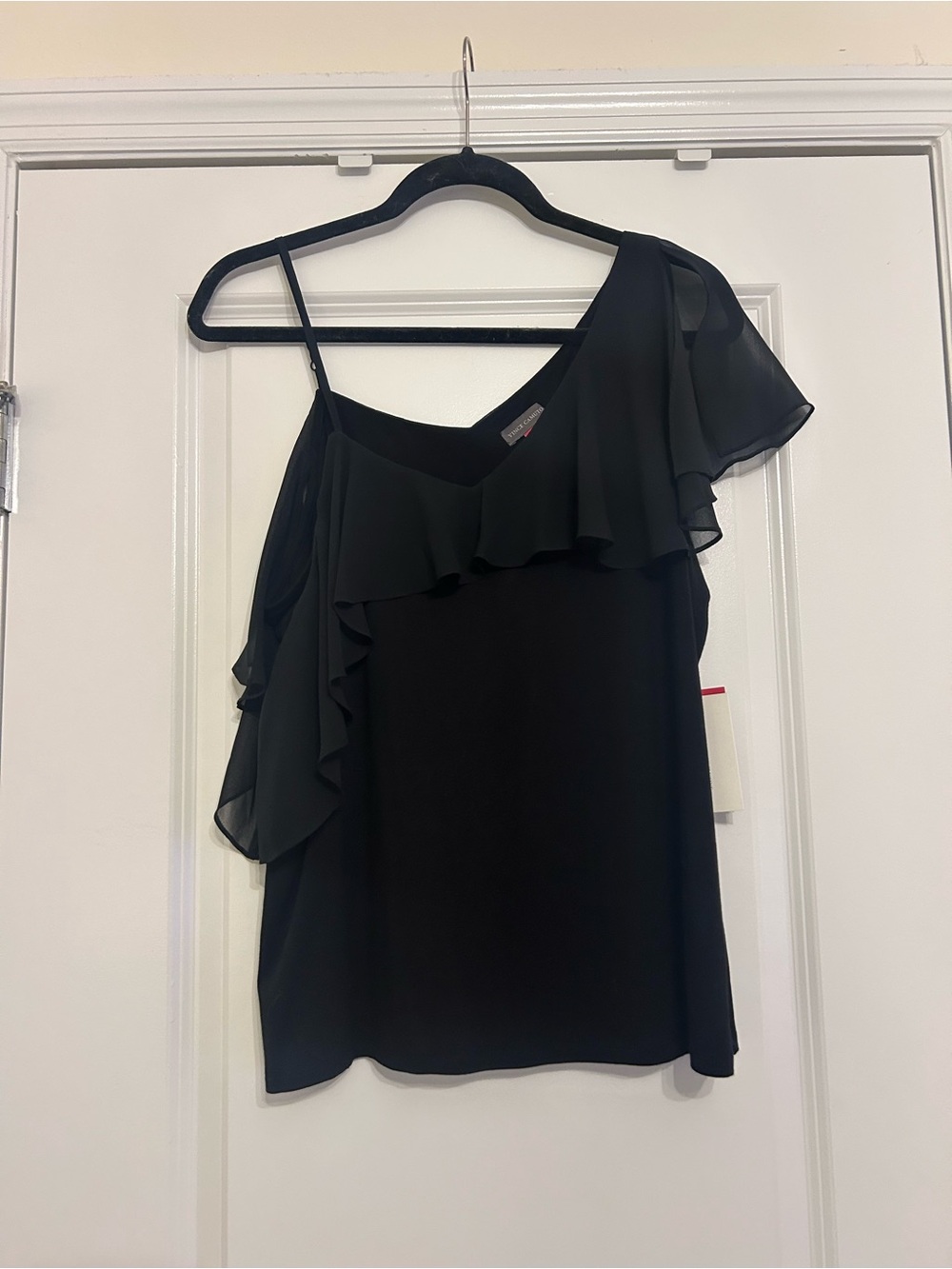 Vince Camuto Black One-Shoulder Ruffle Camisole